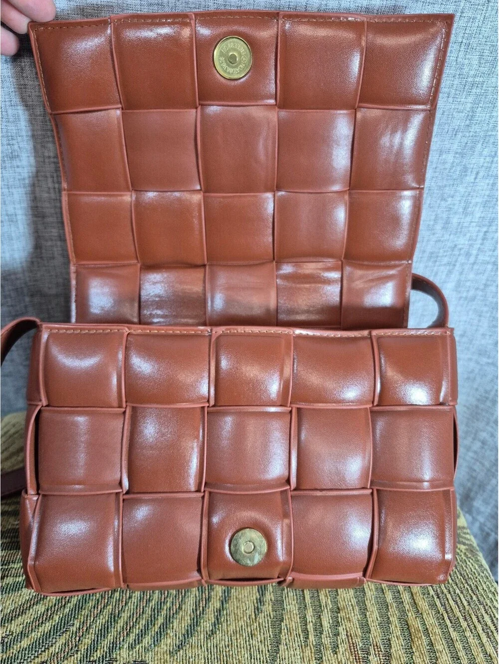 MKF Collection Brown Woven Vegan Leather Crossbody Bag Removable Pouch - Picture 2 of 7